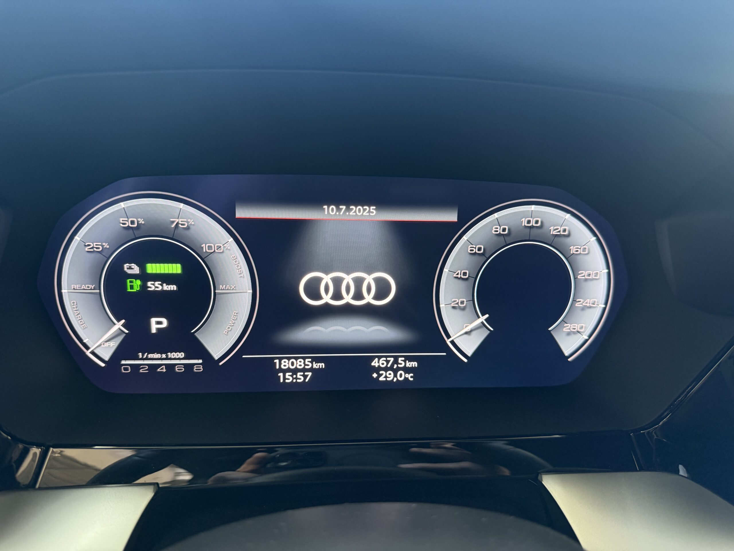 AUDI A3 Sportback 40 TFSIe 204 – Image 2