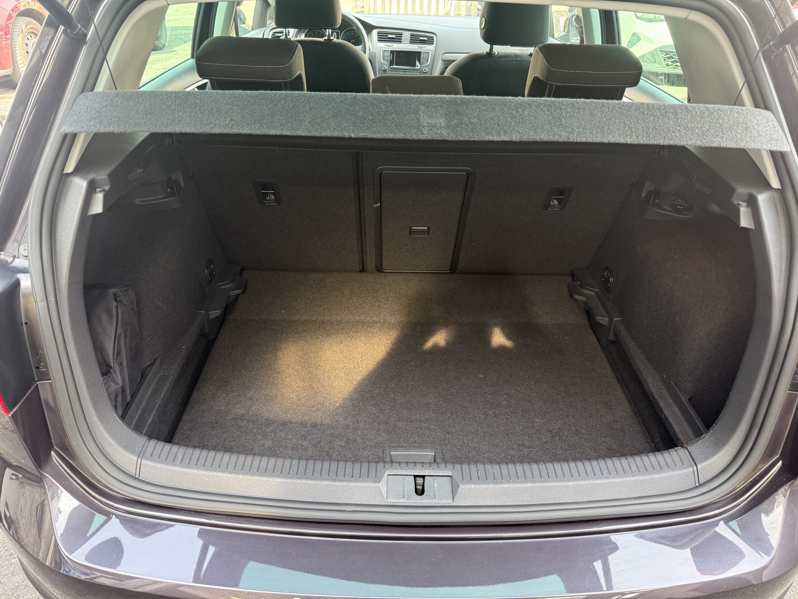 VOLKSWAGEN Golf VII 1.2 TSI 85 Lounge Bluemotion Tech – Image 16