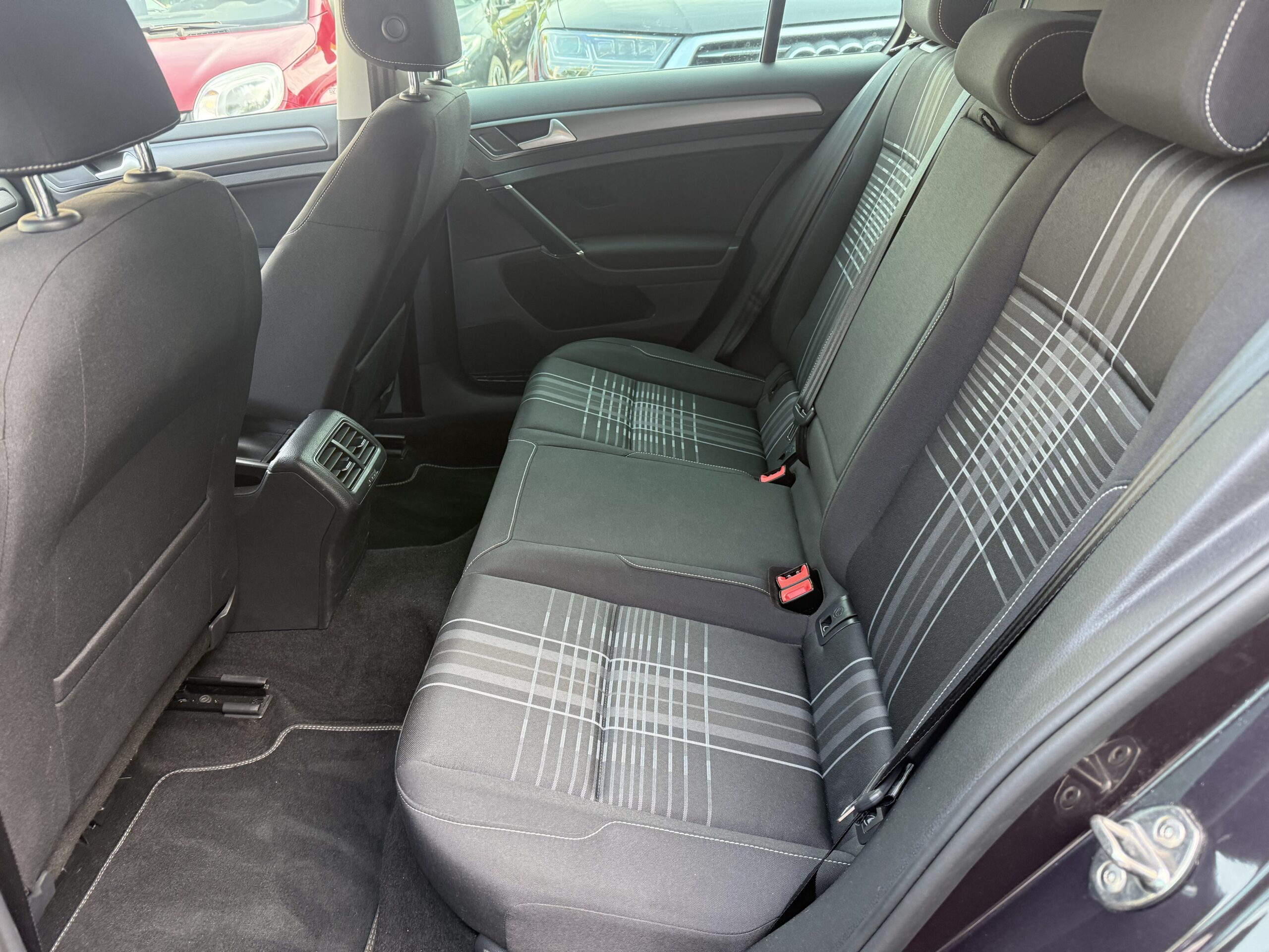 VOLKSWAGEN Golf VII 1.2 TSI 85 Lounge Bluemotion Tech – Image 14