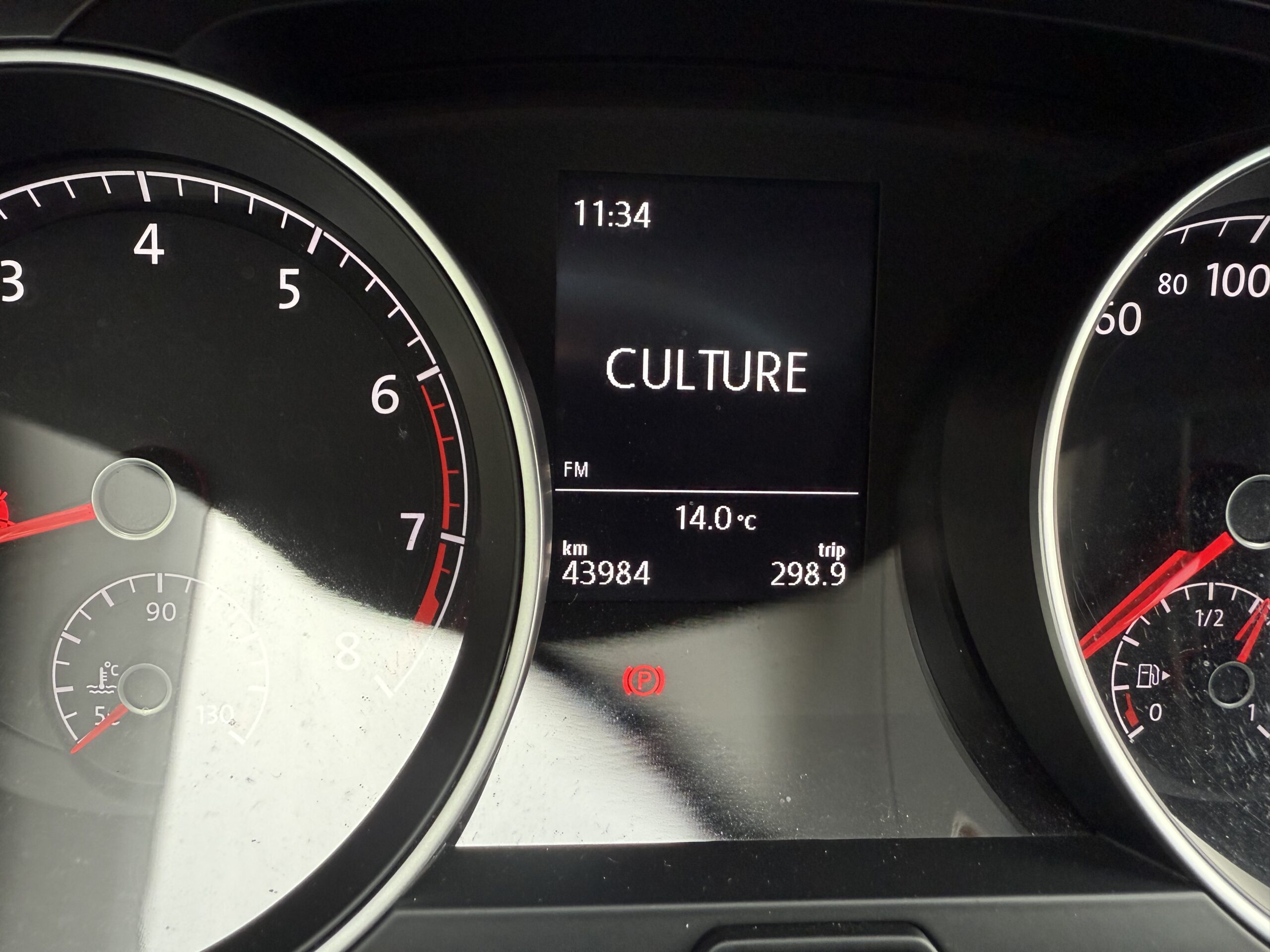 VOLKSWAGEN Golf VII 1.2 TSI 85 Lounge Bluemotion Tech – Image 4