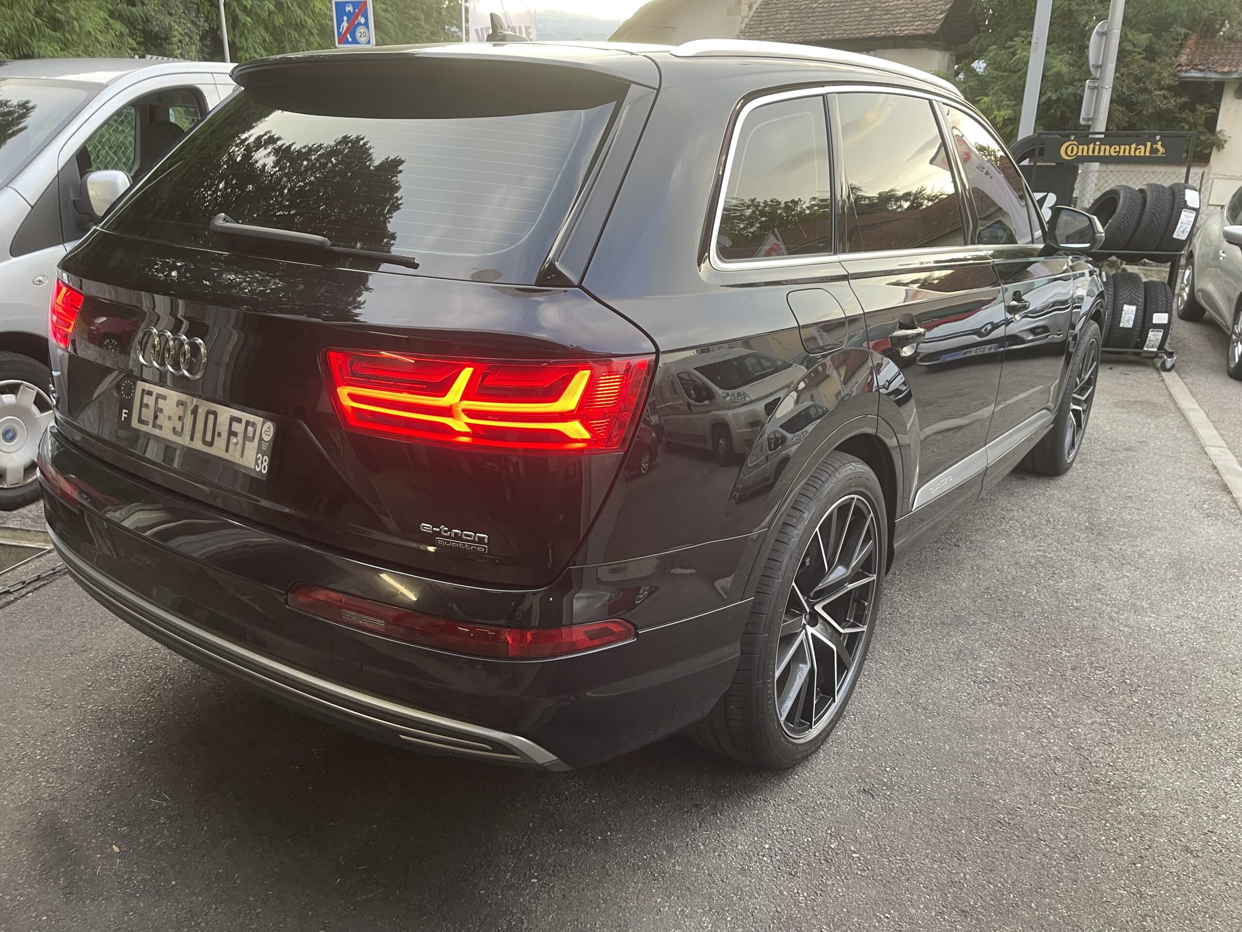 AUDI Q7 E-tron Avus Quattro Tiptronic 8 – Image 13