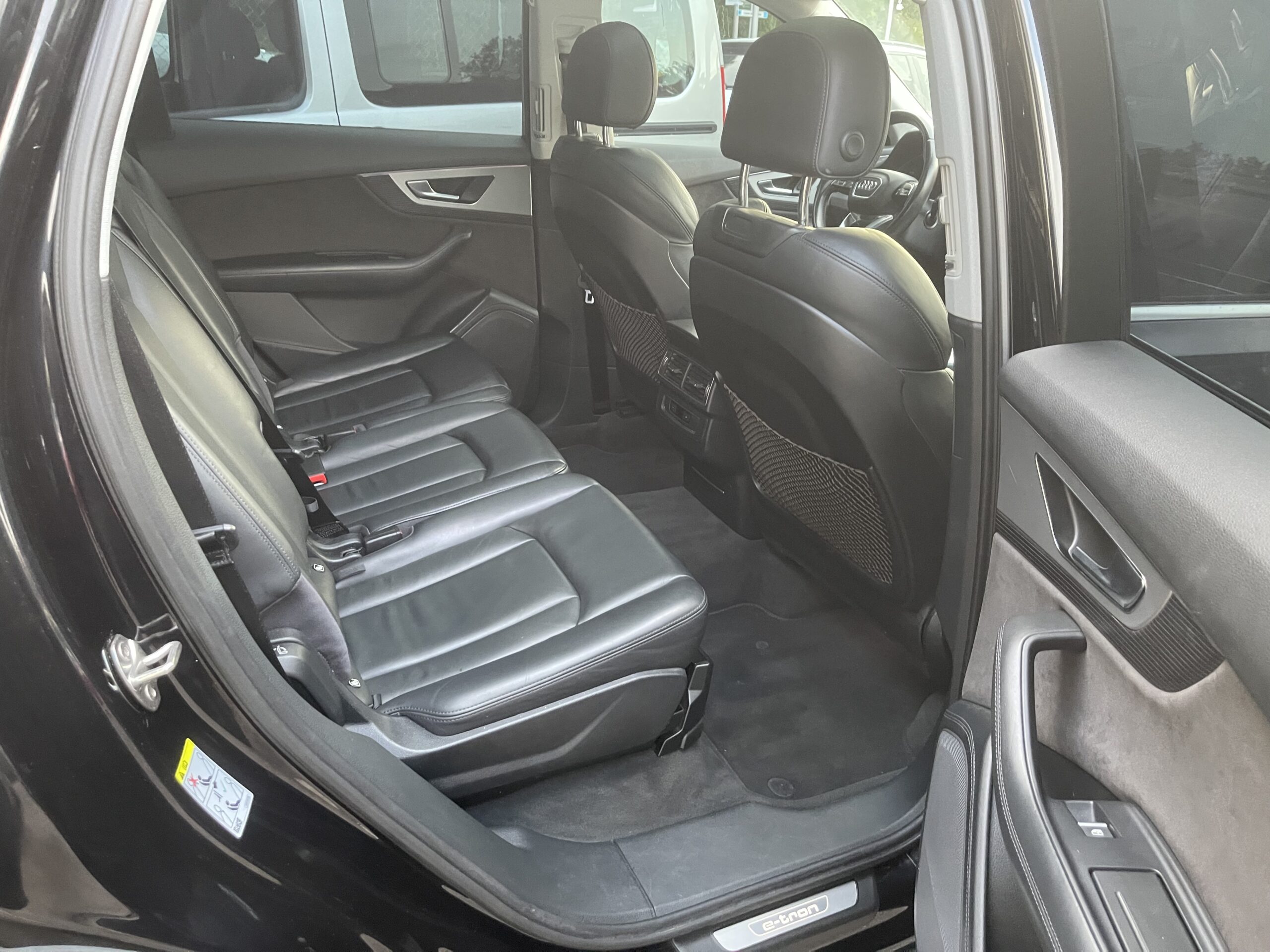 AUDI Q7 E-tron Avus Quattro Tiptronic 8 – Image 14