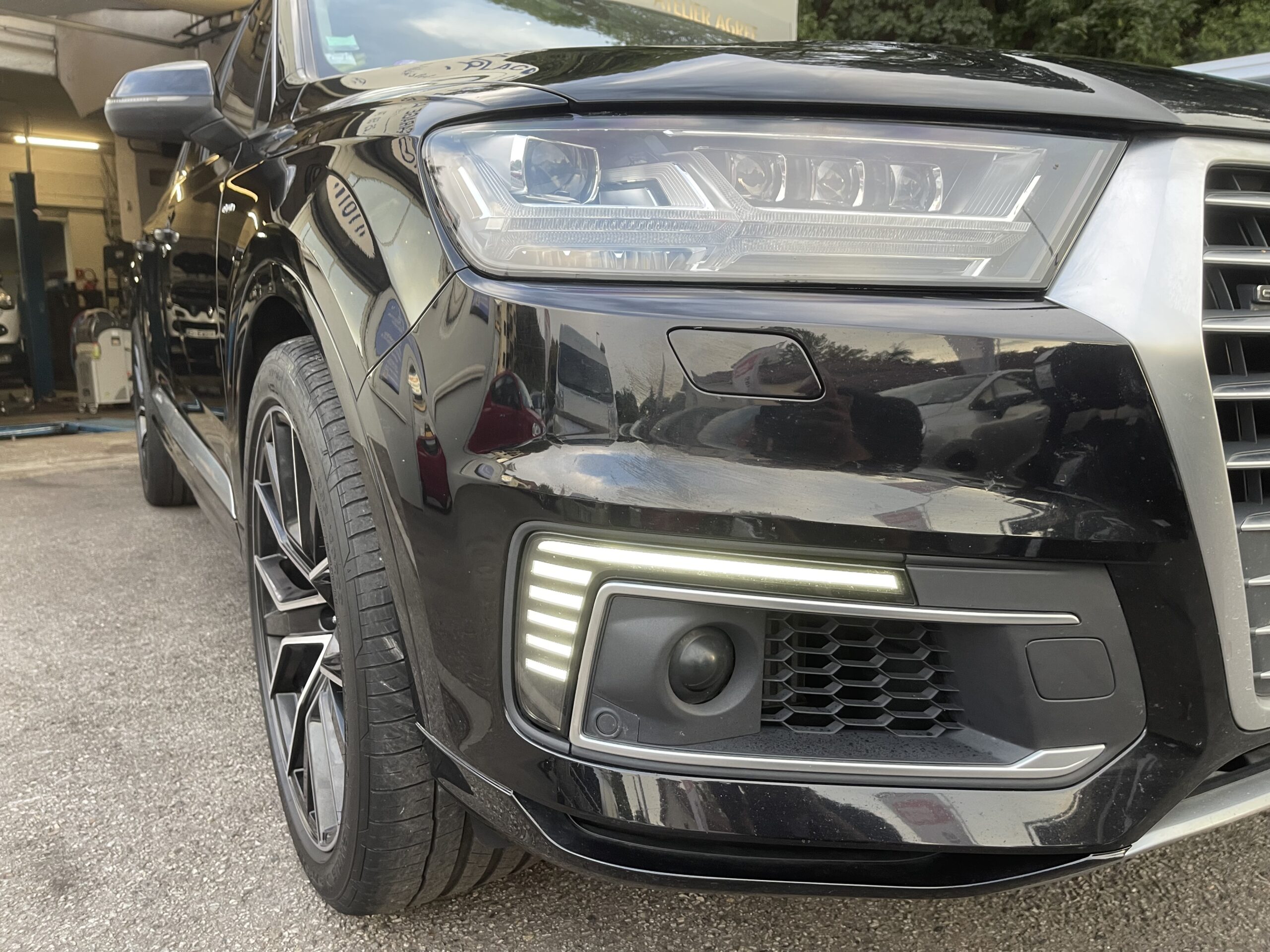 AUDI Q7 E-tron Avus Quattro Tiptronic 8 – Image 19
