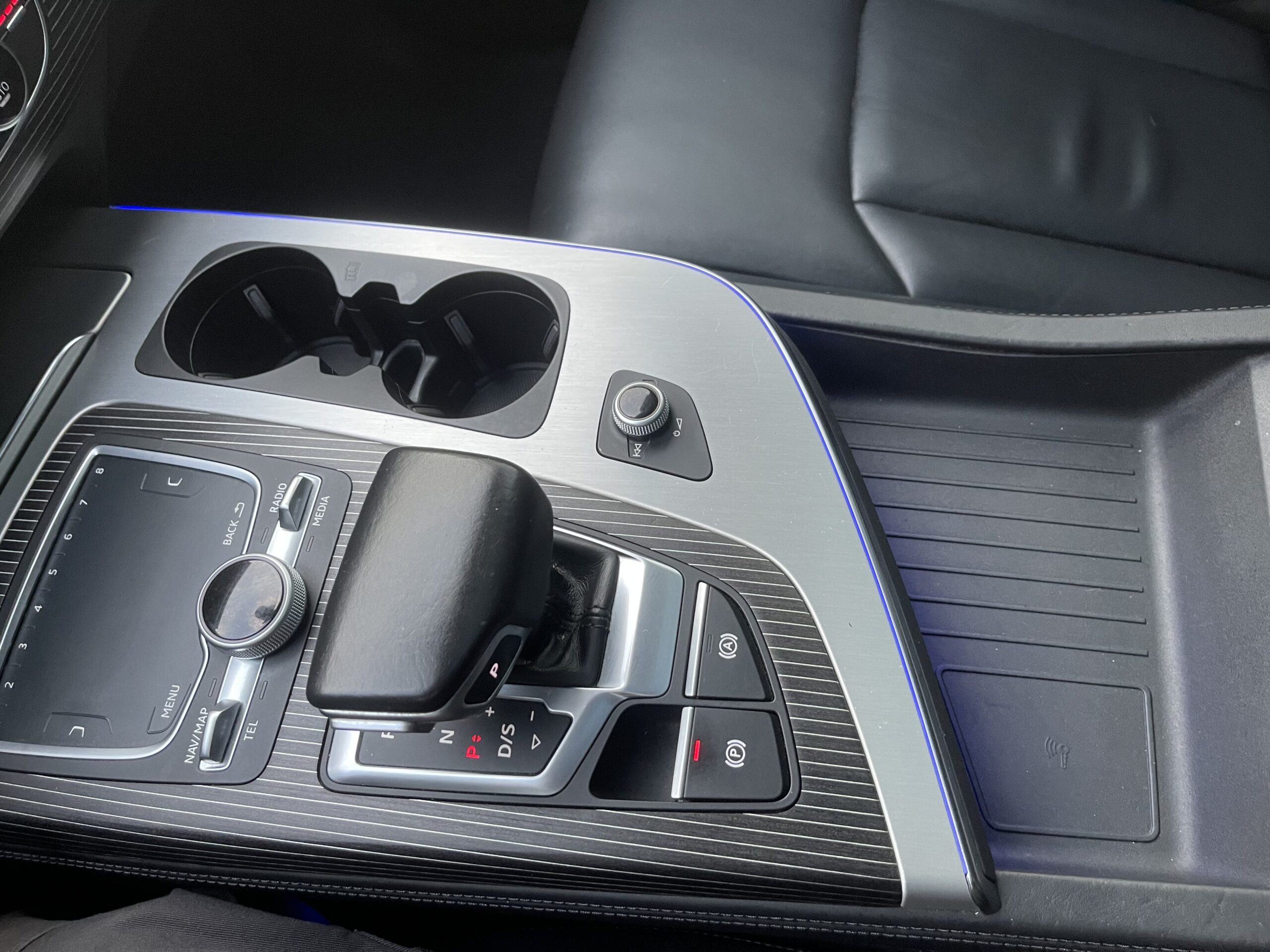 AUDI Q7 E-tron Avus Quattro Tiptronic 8 – Image 21