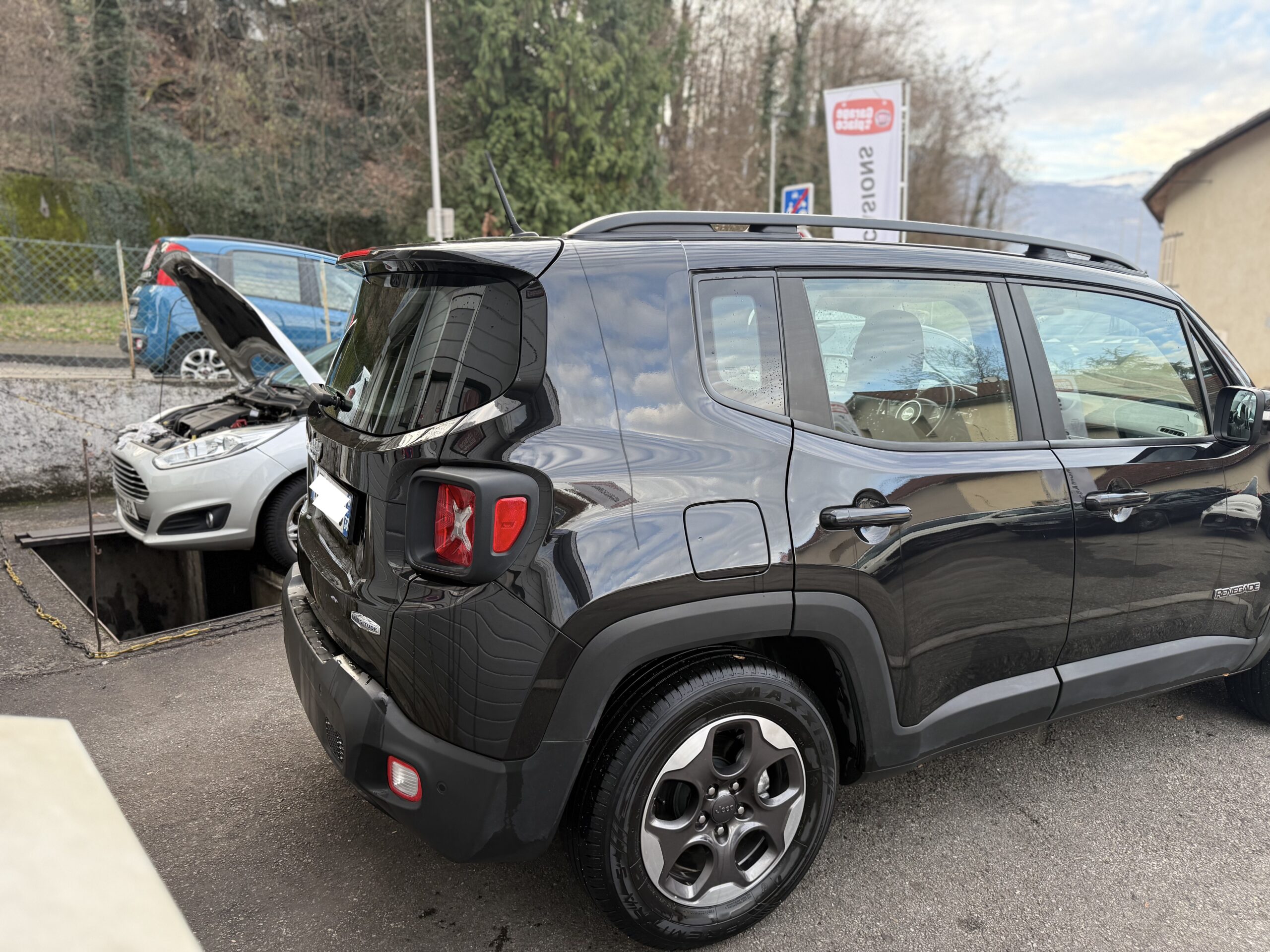 JEEP Renegade 1.6 E-torq 110 Longitude FWD – Image 3