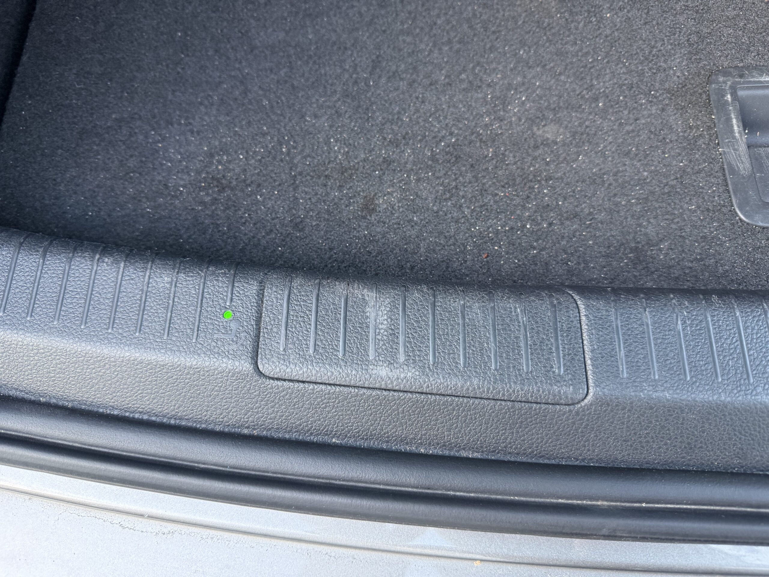 VOLKSWAGEN Golf VII 1.2 TSI 110 Lounge BVM6 – Image 8