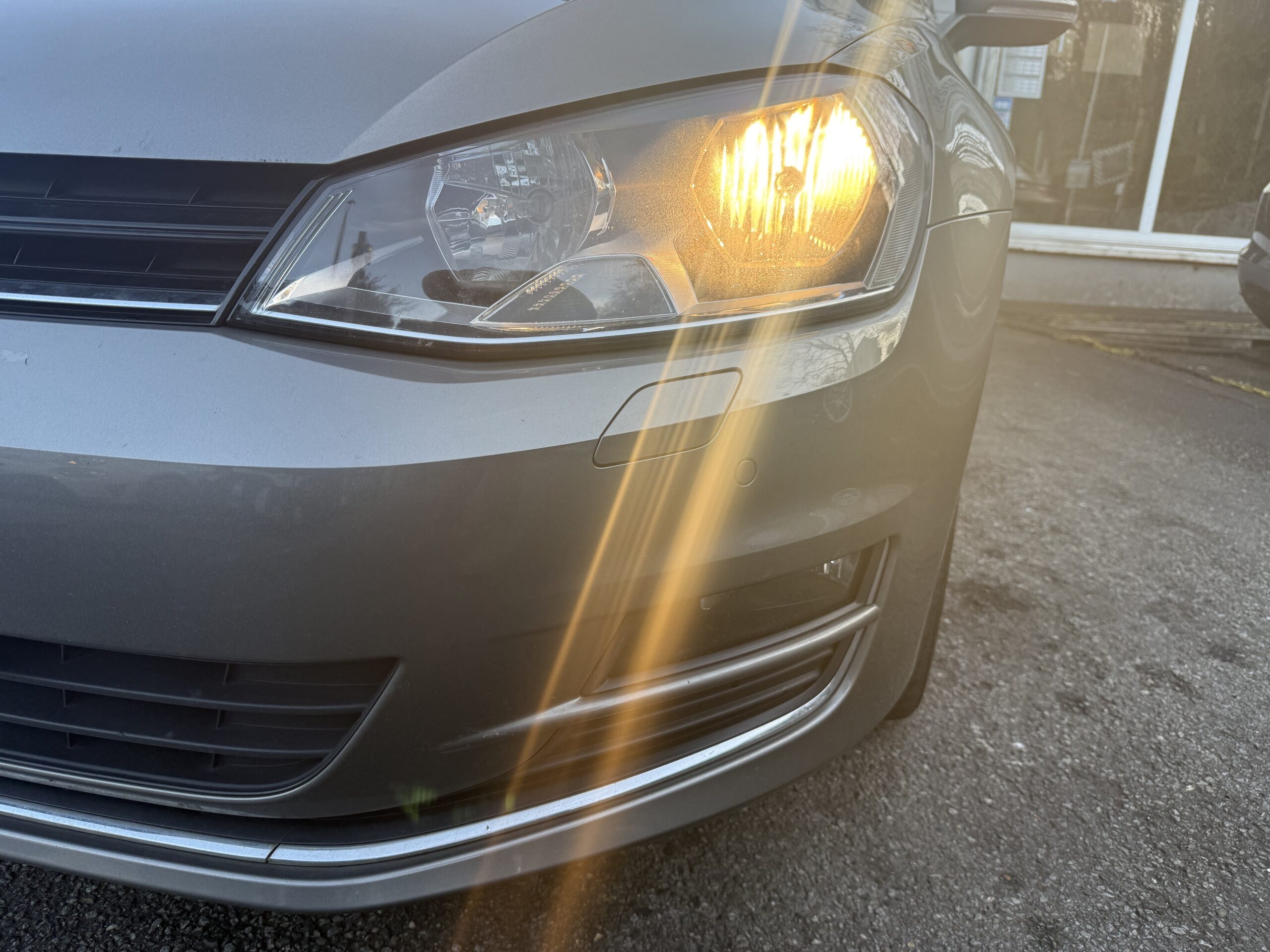 VOLKSWAGEN Golf VII 1.2 TSI 110 Lounge BVM6 – Image 3