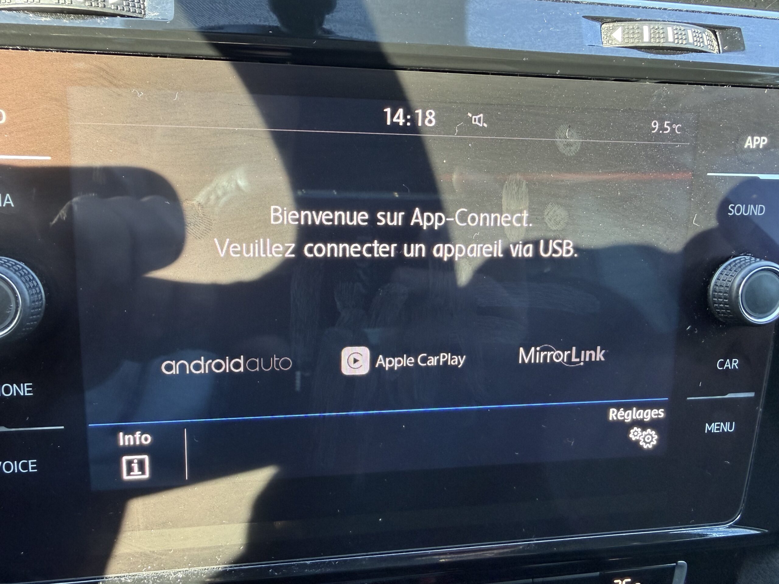 VOLKSWAGEN GOLF VII 1.0 TSI 110 Bluemotion Technology Sound – Image 11