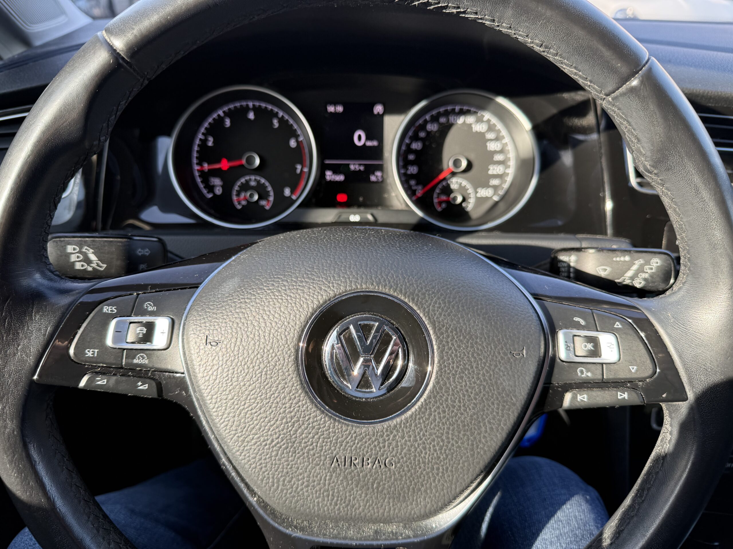 VOLKSWAGEN GOLF VII 1.0 TSI 110 Bluemotion Technology Sound – Image 7