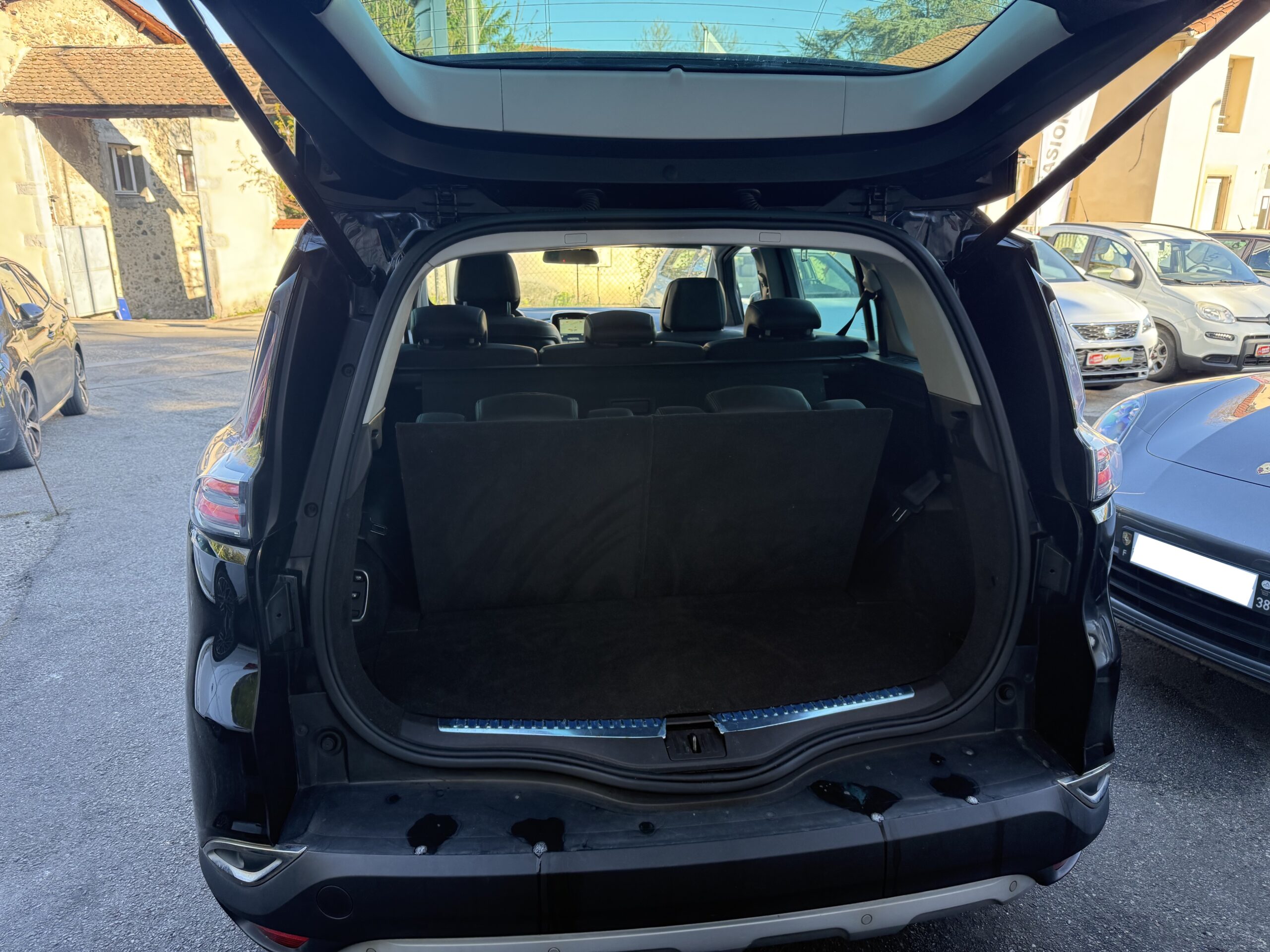 RENAULT Espace V 1.6 DCI 160 – Image 4