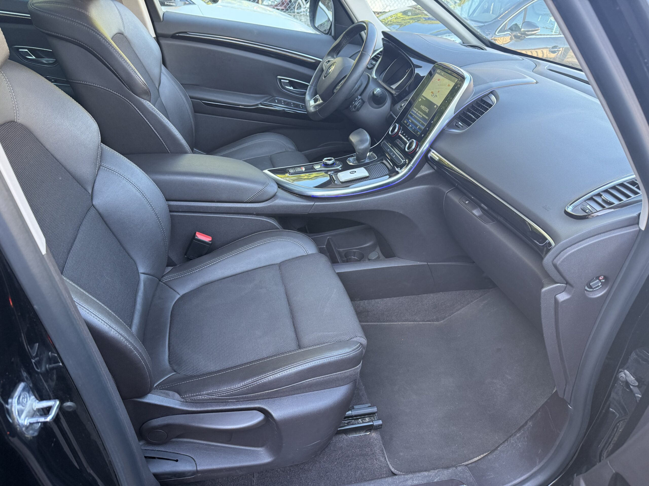 RENAULT Espace V 1.6 DCI 160 – Image 8