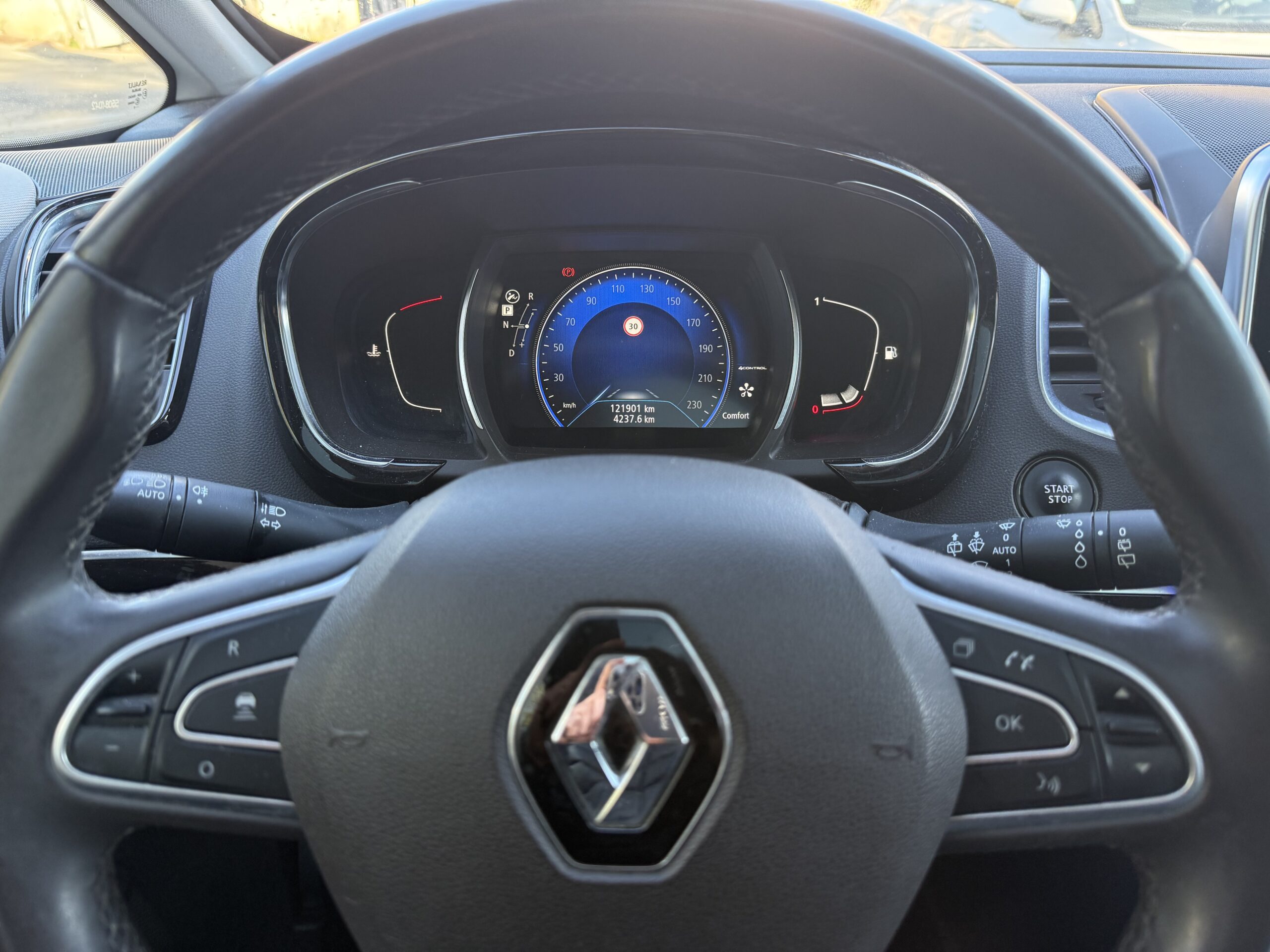 RENAULT Espace V 1.6 DCI 160 – Image 14