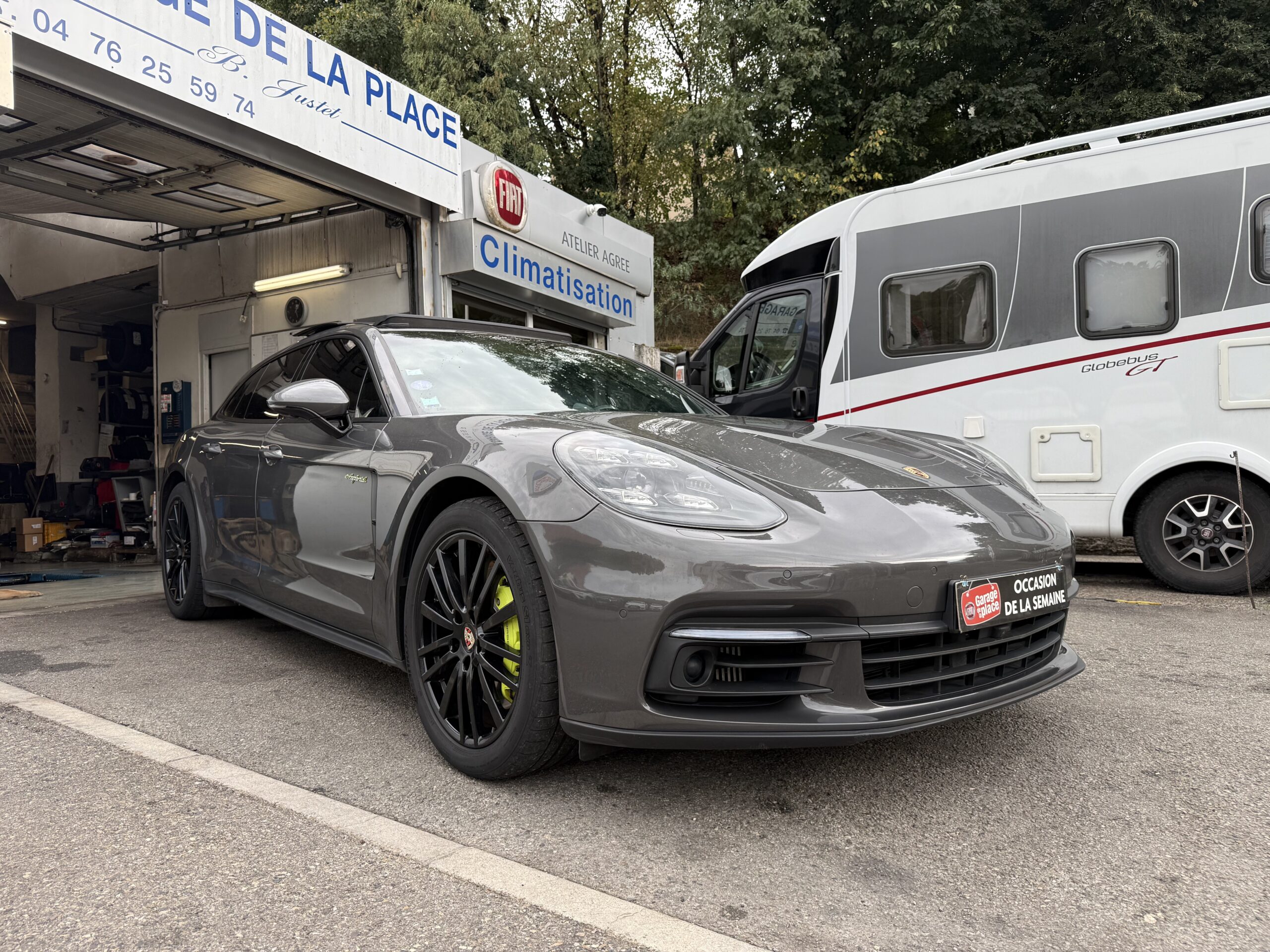 Porsche Panamera Sport Turismo 4 E-Hybrid 971 PDK – Image 23