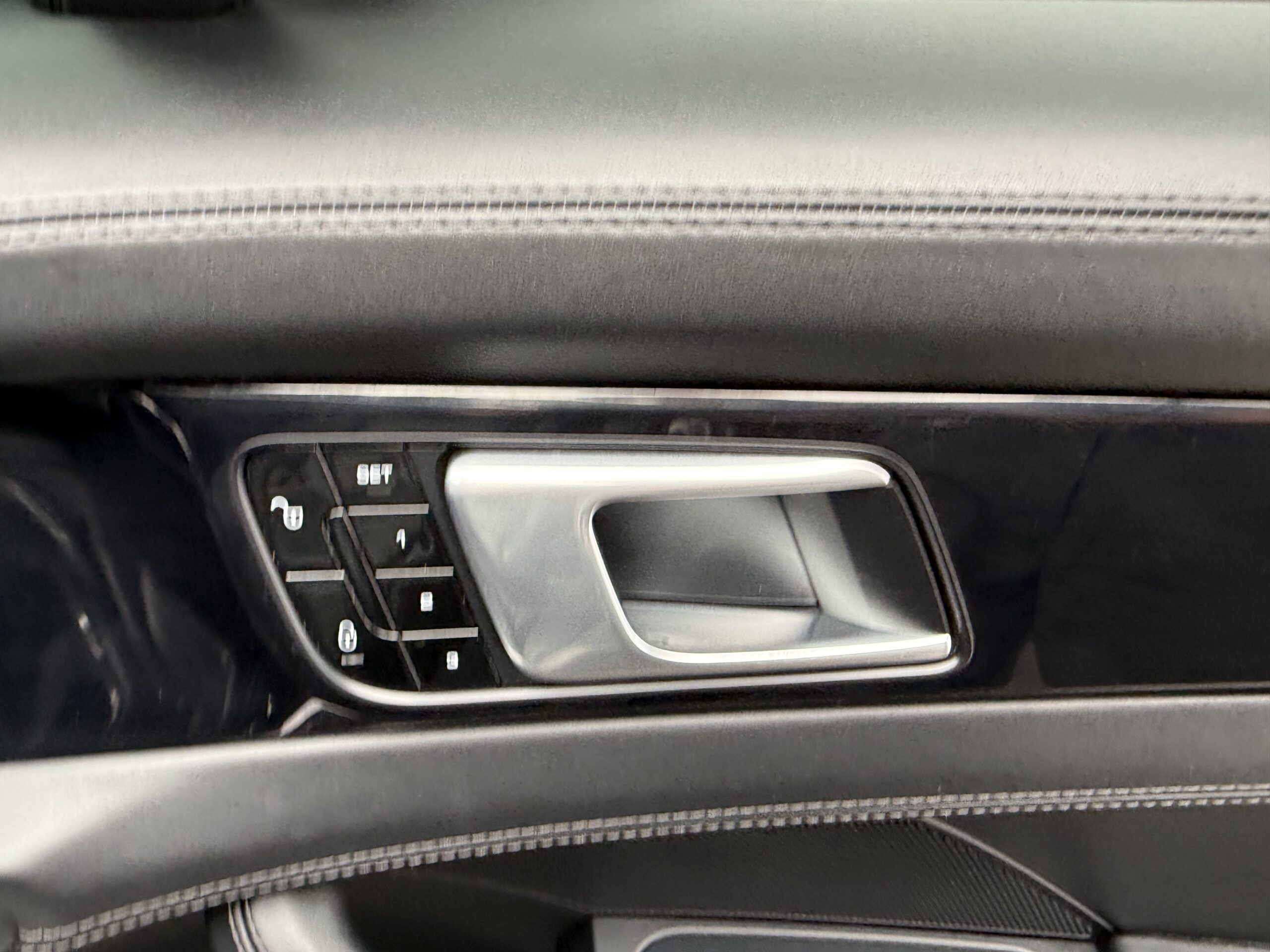 Porsche Panamera Sport Turismo 4 E-Hybrid 971 PDK – Image 16