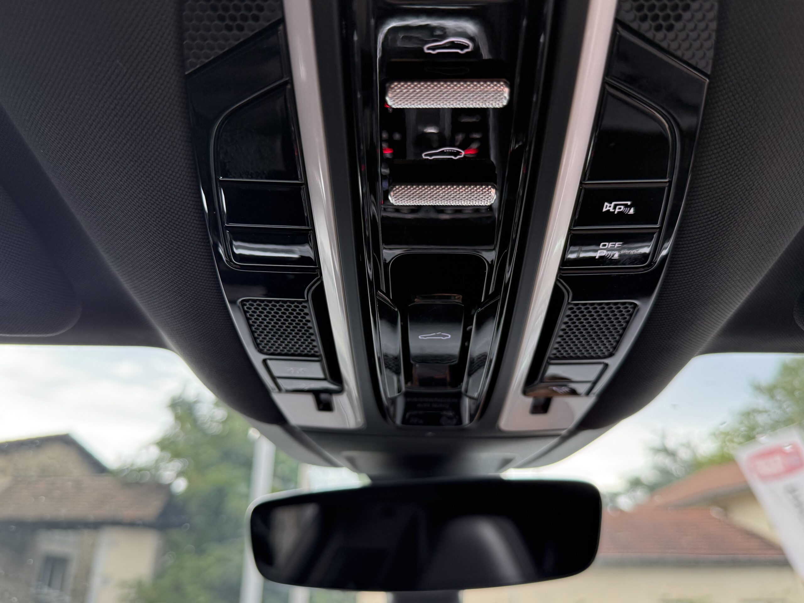 Porsche Panamera Sport Turismo 4 E-Hybrid 971 PDK – Image 12